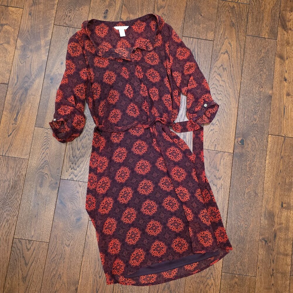 Banana Republic Long sleeve medallion dress